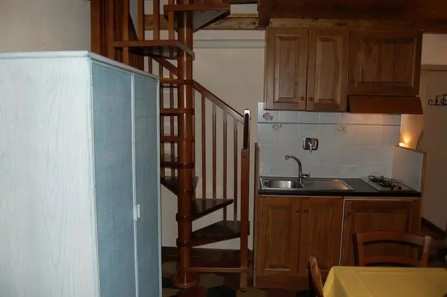 Apart Daire, 1 Yatak Odası, Küçük Mutfak, Kule