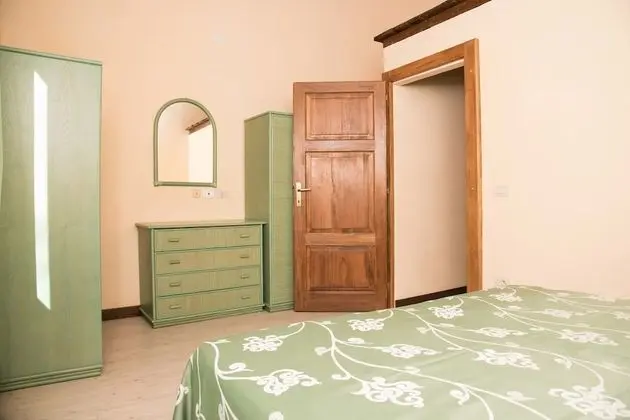 Apart Daire, 1 Yatak Odası, Küçük Mutfak, Kule