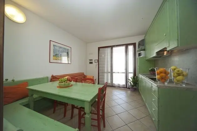 Apart Daire, 3 Yatak Odası, Veranda, Havuz Manzaralı