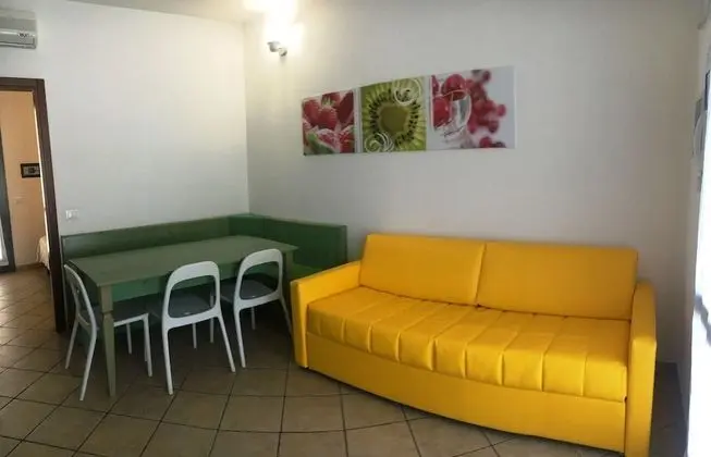 Apart Daire, 3 Yatak Odası, Veranda, Havuz Manzaralı