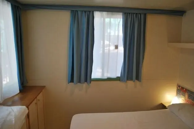 Standard Karavan, 2 Yatak Odası, Küçük Mutfak