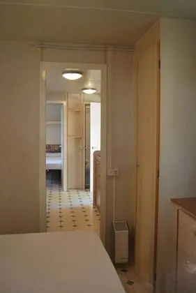 Standard Karavan, 2 Yatak Odası, Küçük Mutfak