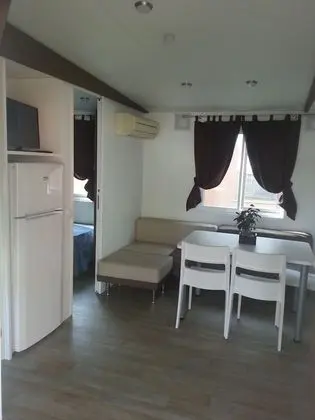 Deluxe Karavan, 3 Yatak Odası (Beach Access Included)