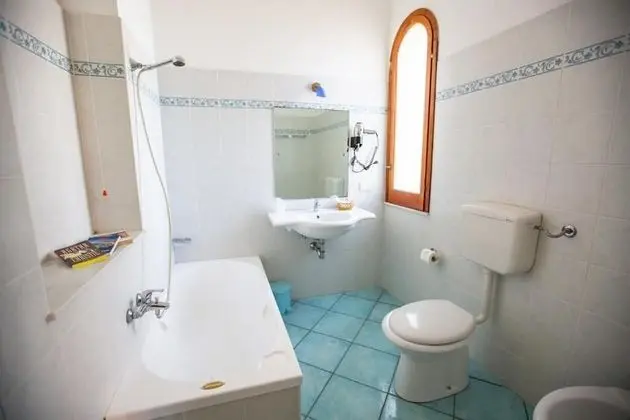 Standard Dört Kişilik Oda, Bahçe Manzaralı, Zemin Kat
