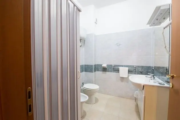 Dört Kişilik Oda (3 adults + 1 child)