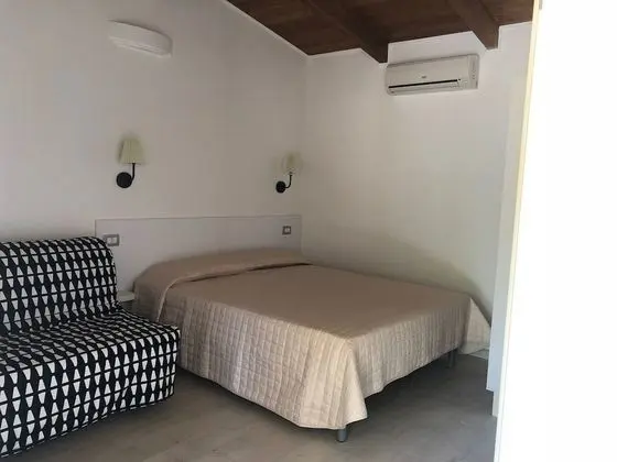 Family Dört Kişilik Oda, Sigara İçilmez, Bahçeli