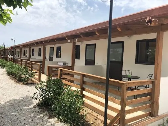 Family Dört Kişilik Oda, Sigara İçilmez, Bahçeli