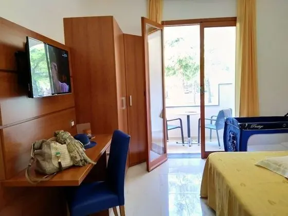 Classic Tek Büyük veya İki Ayrı Yataklı Oda