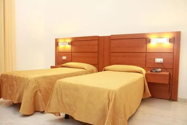 Classic Tek Büyük veya İki Ayrı Yataklı Oda