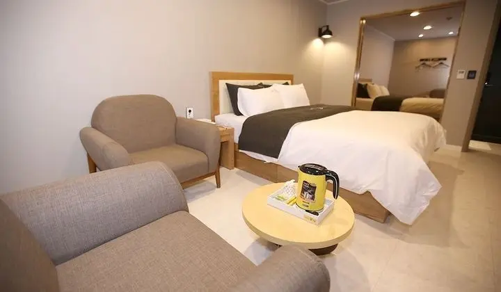 Deluxe Tek Büyük Yataklı Oda