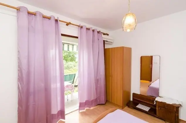 Tek Büyük Yataklı Oda (Double Room with Balcony)