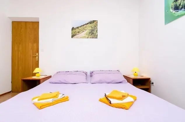 Tek Büyük Yataklı Oda (Double Room with Balcony)