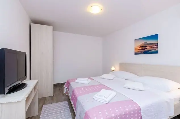 Tek Büyük Yataklı Oda (Standard Double Room)