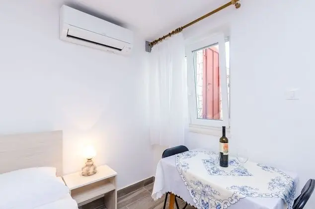 Tek Büyük Yataklı Oda (Standard Double Room)