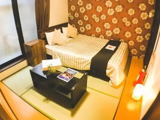 Ev (1st Floor)