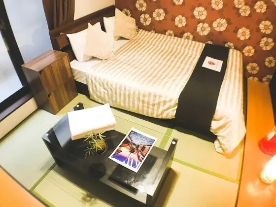 Ev (1st Floor)