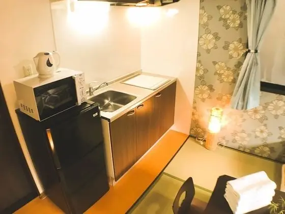 Ev (2nd Floor)