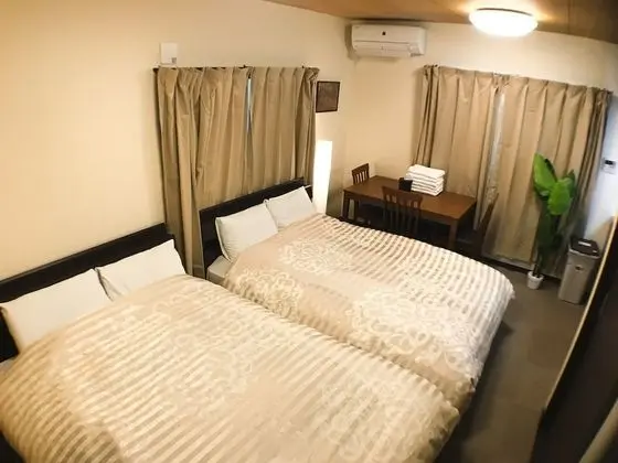 Ev (2nd Floor)