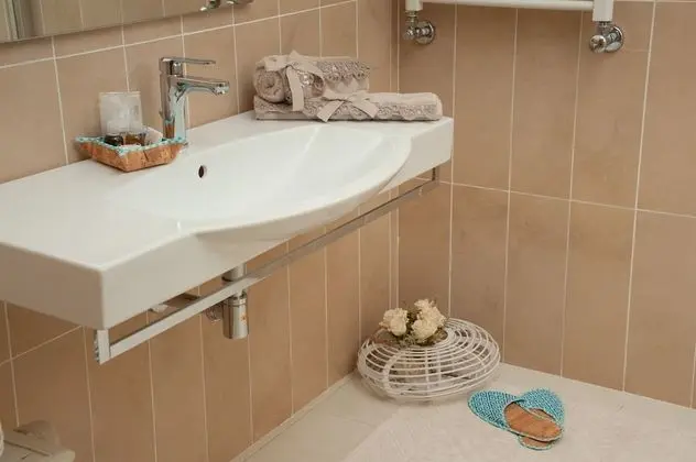 Comfort Tek Büyük veya İki Ayrı Yataklı Oda