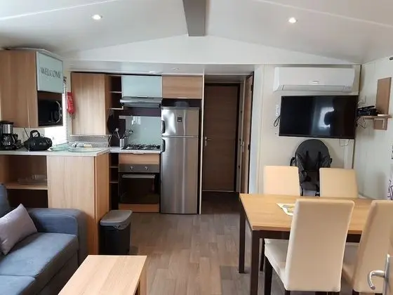 Family Karavan, Banyolu/Duşlu