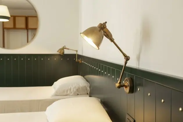 Tek Büyük veya İki Ayrı Yataklı Oda, Özel Banyo