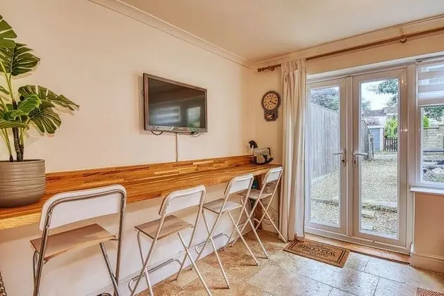 City Ev, Özel Banyo, Bahçe Manzaralı
