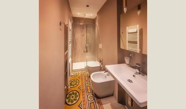 Deluxe Üç Kişilik Oda (Bio)