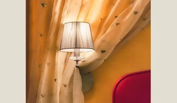 Tek Büyük Yataklı Oda, 1 Büyük (Queen) Boy Yatak (Oro)
