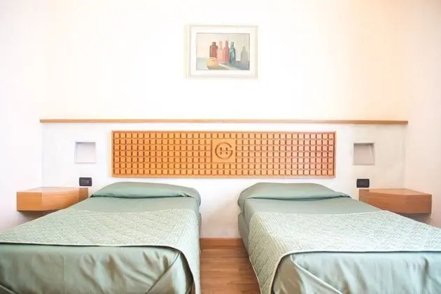 Tek Büyük veya İki Ayrı Yataklı Oda