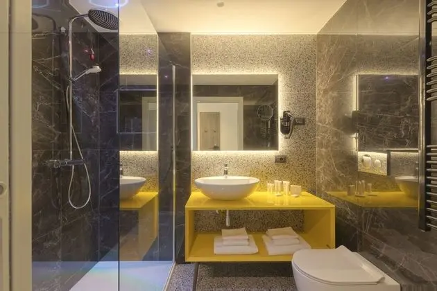 Büyük Yataklı Tek Kişilik Oda, Sigara İçilmez, Şehir Manzaralı