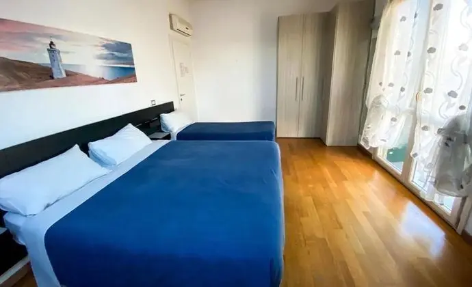 Villa, 4 Yatak Odası, Balkon