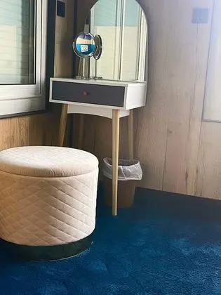 Standard Dört Kişilik Oda, Kanal Manzaralı