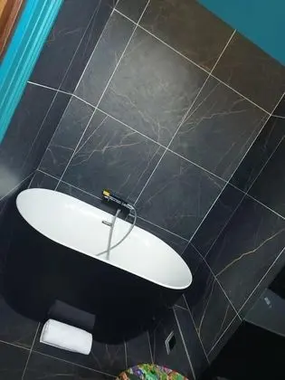 Standard Dört Kişilik Oda, Kanal Manzaralı