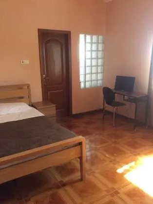 Oda, 6 Yatak Odası, Sigara İçilebilir, Balkon