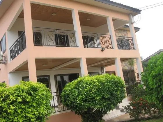 Oda, 6 Yatak Odası, Sigara İçilebilir, Balkon