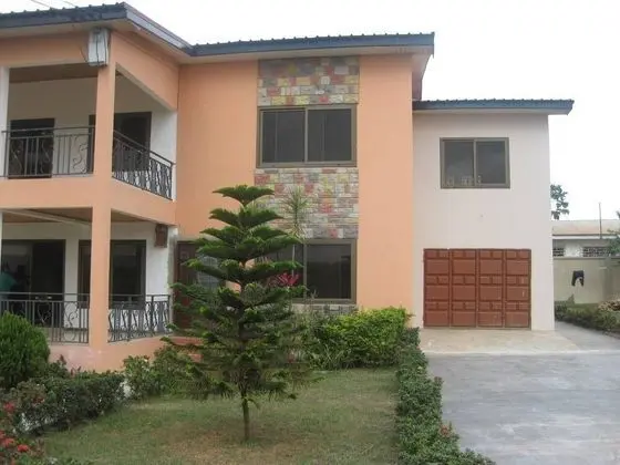 Oda, 6 Yatak Odası, Sigara İçilebilir, Balkon