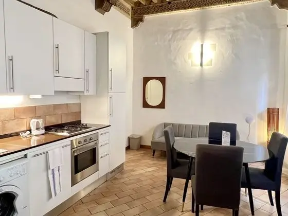 Apart Daire, 2 Yatak Odası (Split Level)