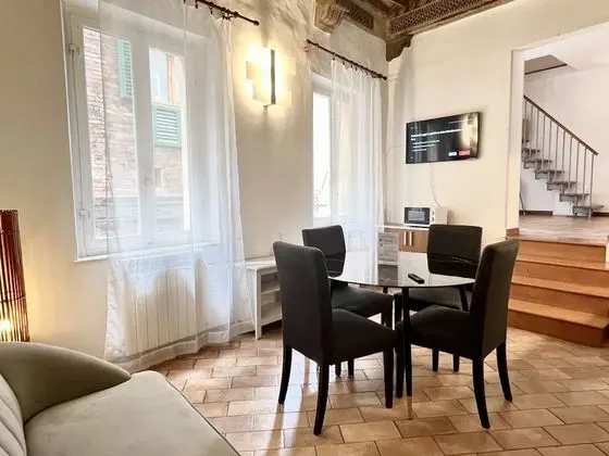 Apart Daire, 2 Yatak Odası (Split Level)
