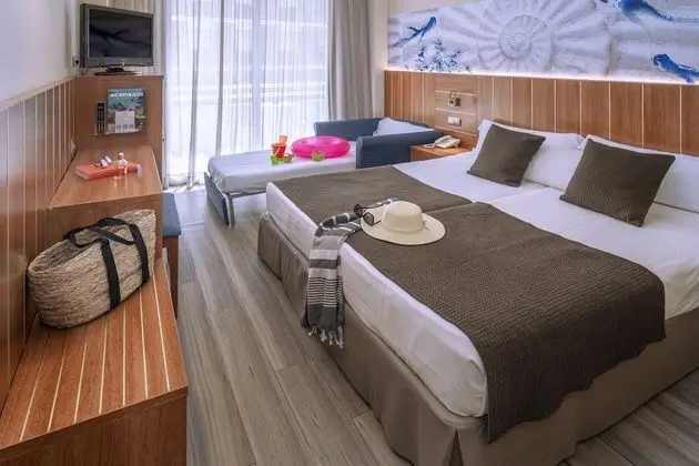 Standard Tek Büyük veya İki Ayrı Yataklı Oda (Extra Bed 2+1)