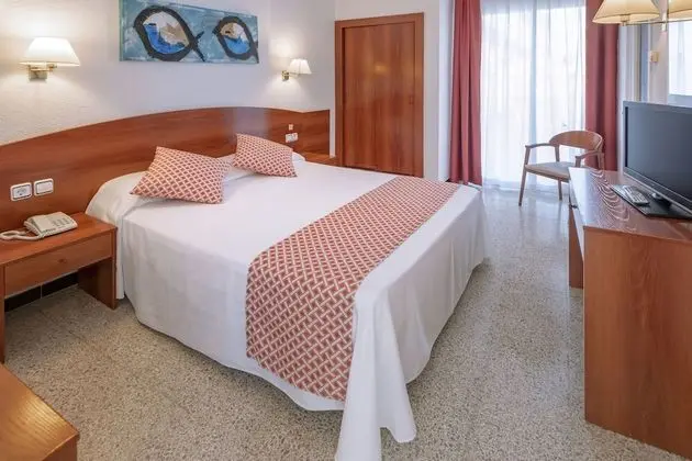 Tek Büyük veya İki Ayrı Yataklı Oda, Balkon