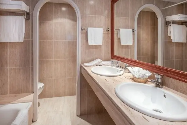 Üç Kişilik Oda (3 adults)