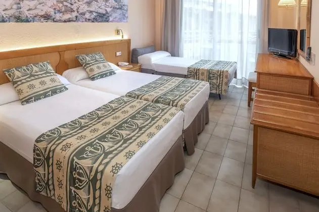 Tek Büyük Yataklı Oda, Balkon (extra bed, for 2 adults + 1 child)