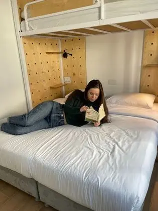 Bed in 6 Beds Dormitory Mix Room (21)