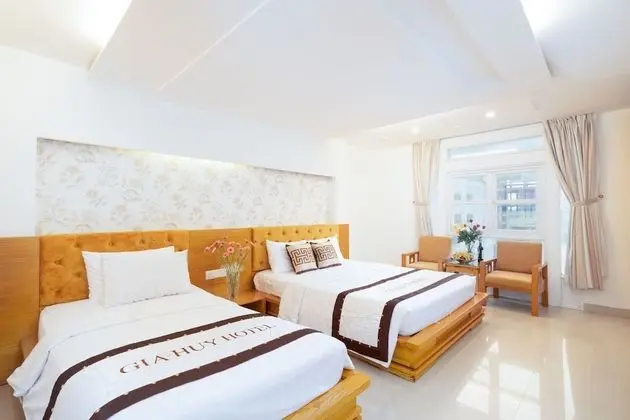 Luxury Oda