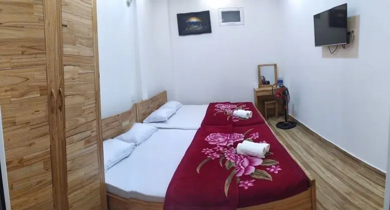 Tek Büyük Yataklı Oda