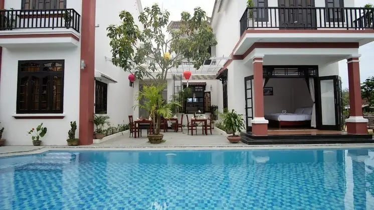 Deluxe Tek Büyük Yataklı Oda, 1 Yatak Odası, Balkon, Havuz Manzaralı
