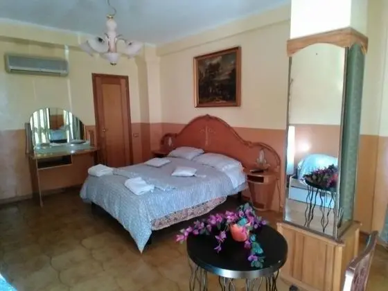 Classic Tek Büyük veya İki Ayrı Yataklı Oda, Özel Banyo