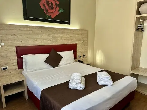 Comfort Tek Büyük Yataklı Oda