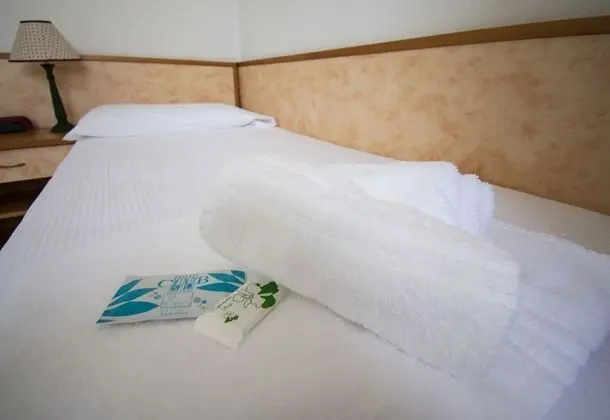 Tek Kişilik Oda, 1 Tek Kişilik Yatak