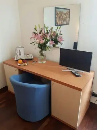 Comfort Tek Büyük Yataklı Oda, 1 Yatak Odası, Havuz Kullanımı, Bahçe Manzaralı